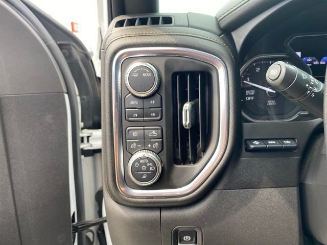 Used 2020 GMC Sierra 1500 AT4 w/ AT4 Premium Package AWD/4WD image 12