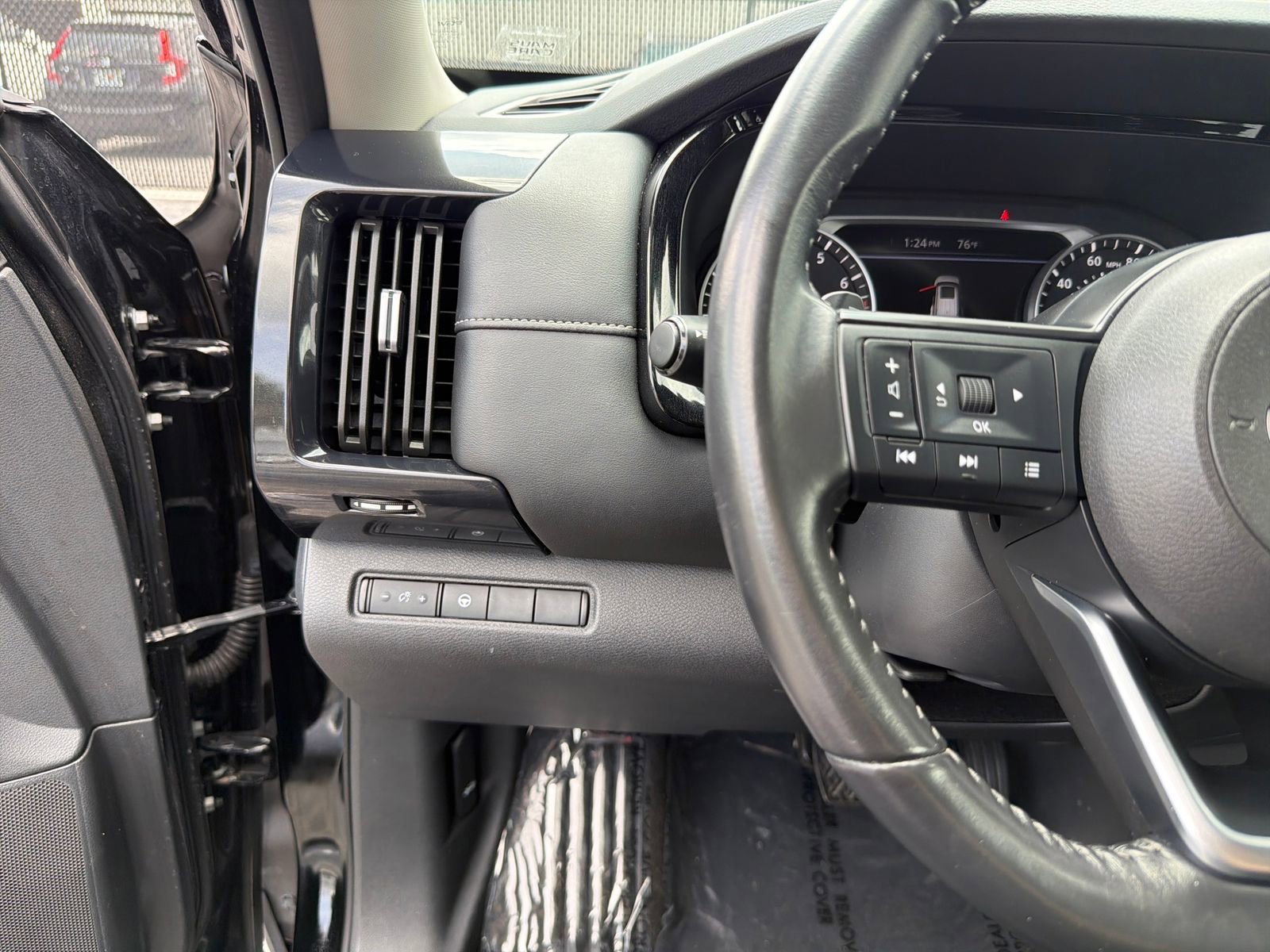 Certified 2024 Nissan Pathfinder SV AWD/4WD image 13