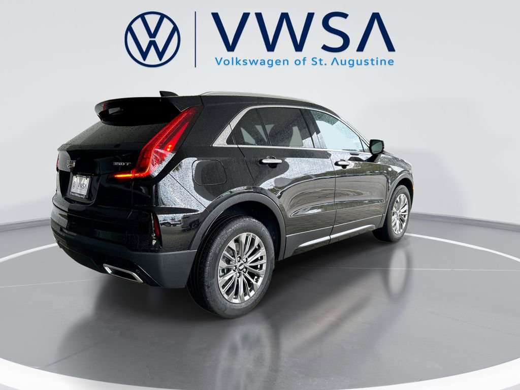 Used 2025 Cadillac XT4 Premium Luxury FWD image 7