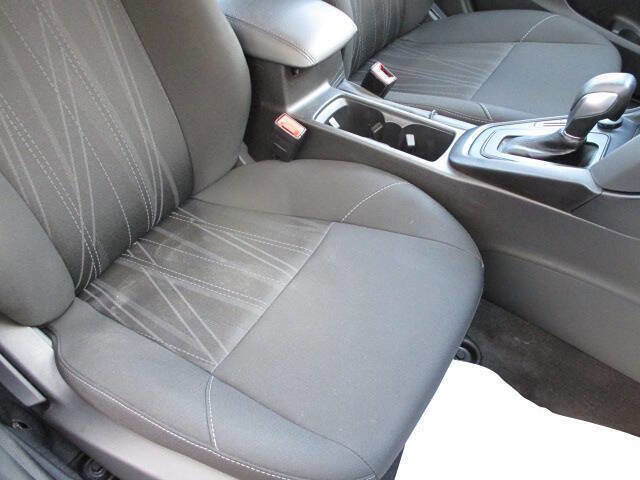 Used 2018 Ford Focus SE FWD image 23
