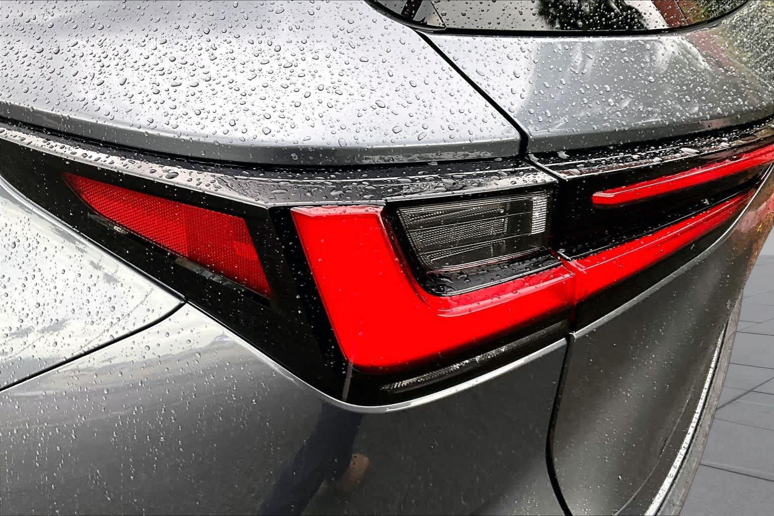 Used 2024 Lexus NX 350h AWD image 28