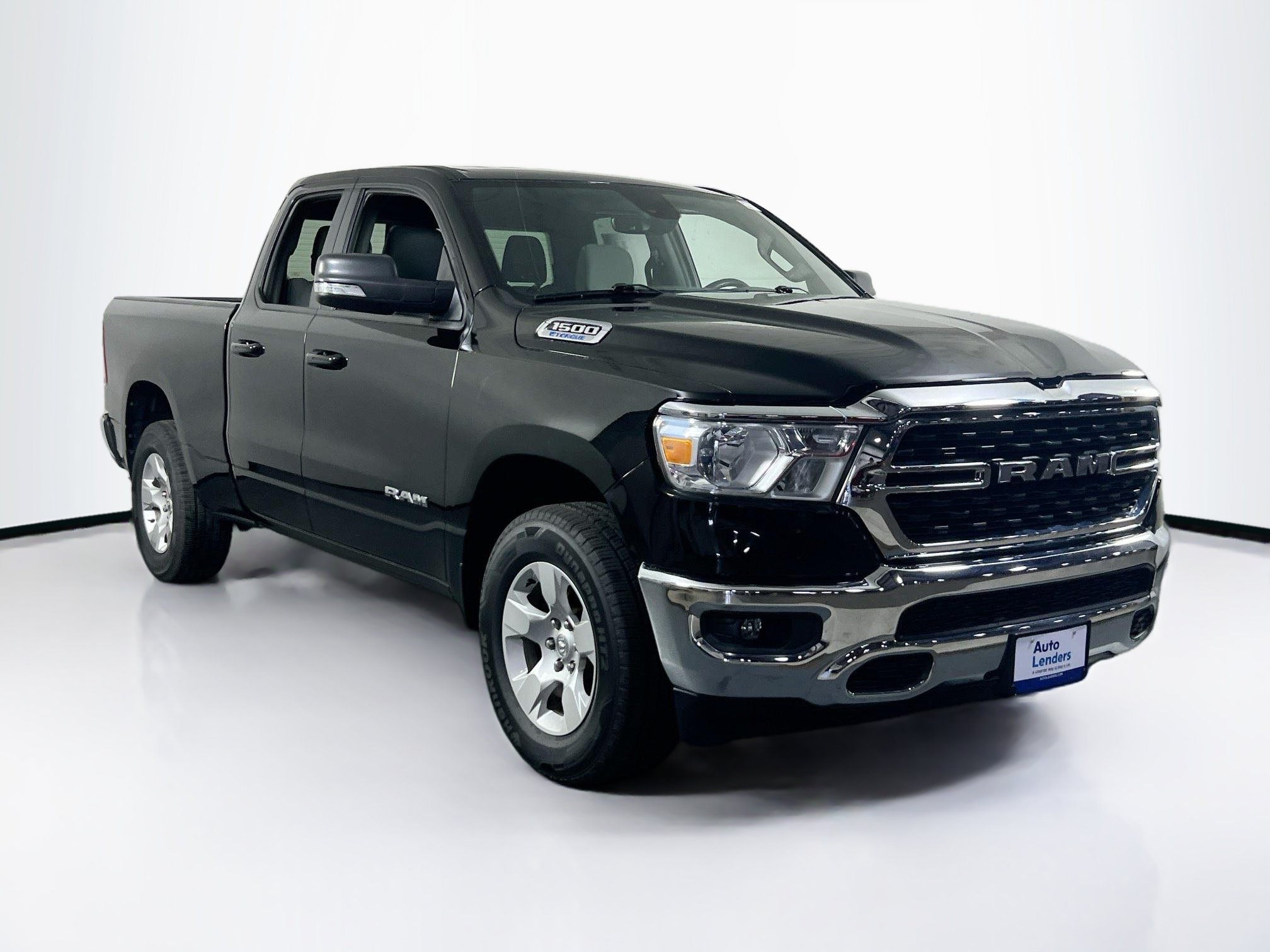 Used 2022 RAM 1500 Big Horn AWD/4WD image 3