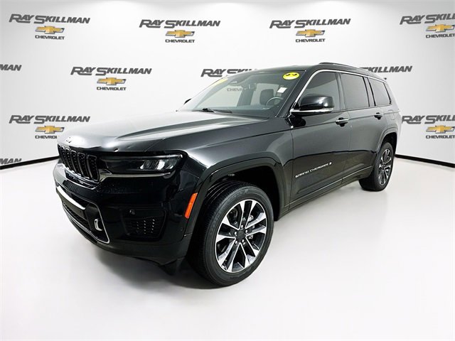 Used 2022 Jeep Grand Cherokee L Overland w/ Luxury Tech Group IV image 3
