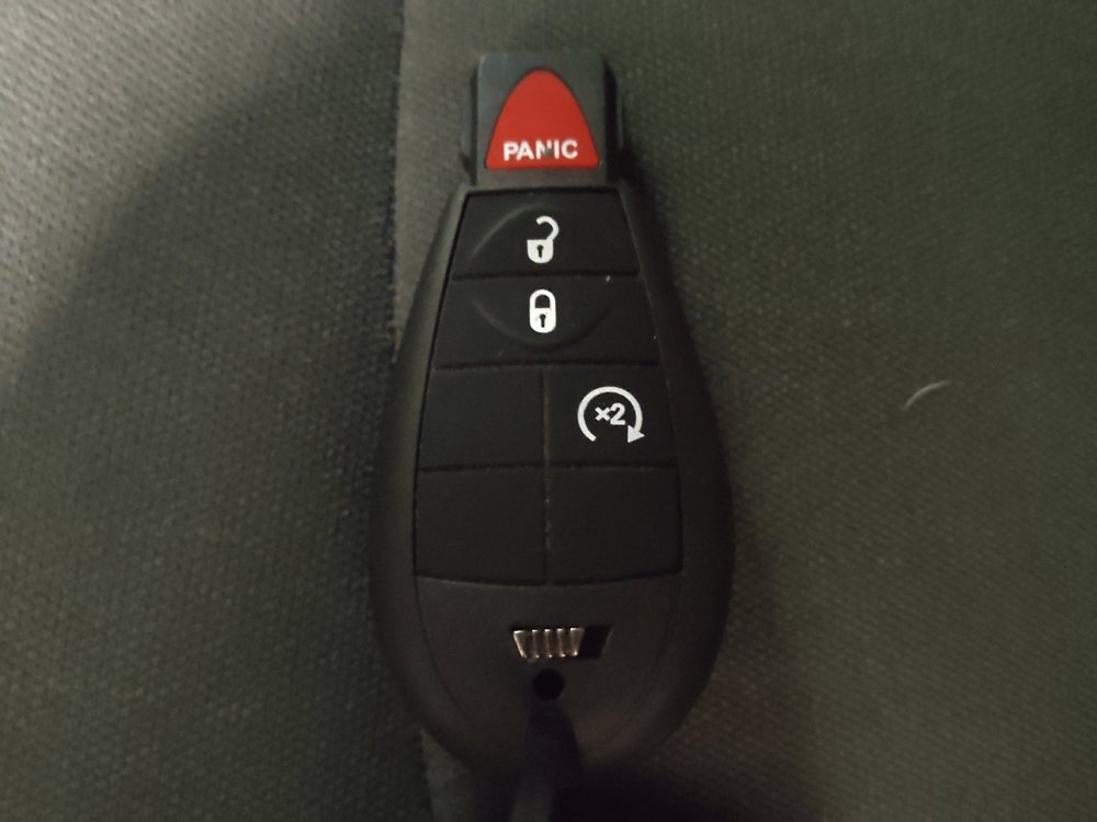 Used 2021 RAM 1500 Classic SLT image 32