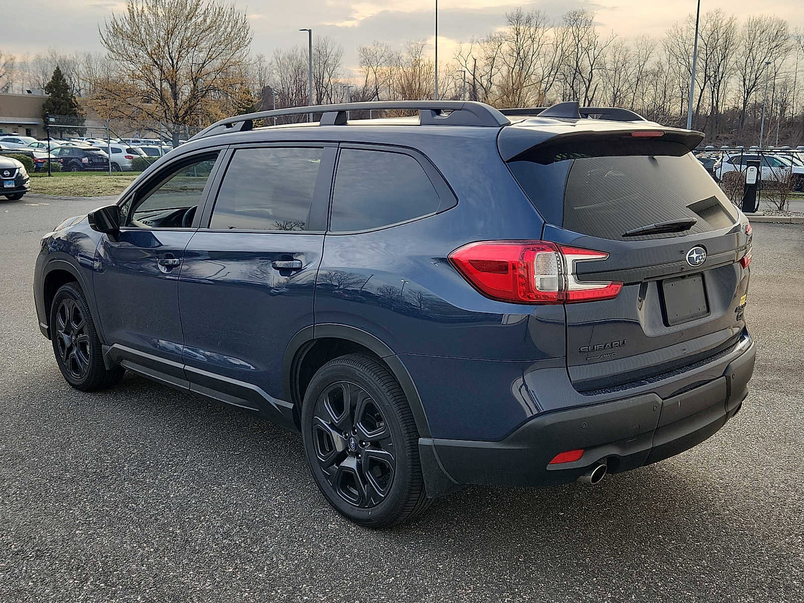 Used 2025 Subaru Ascent Onyx Edition image 4