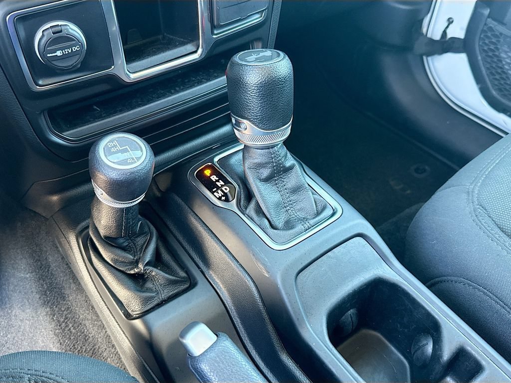 Used 2021 Jeep Wrangler Unlimited Sport AWD/4WD image 18