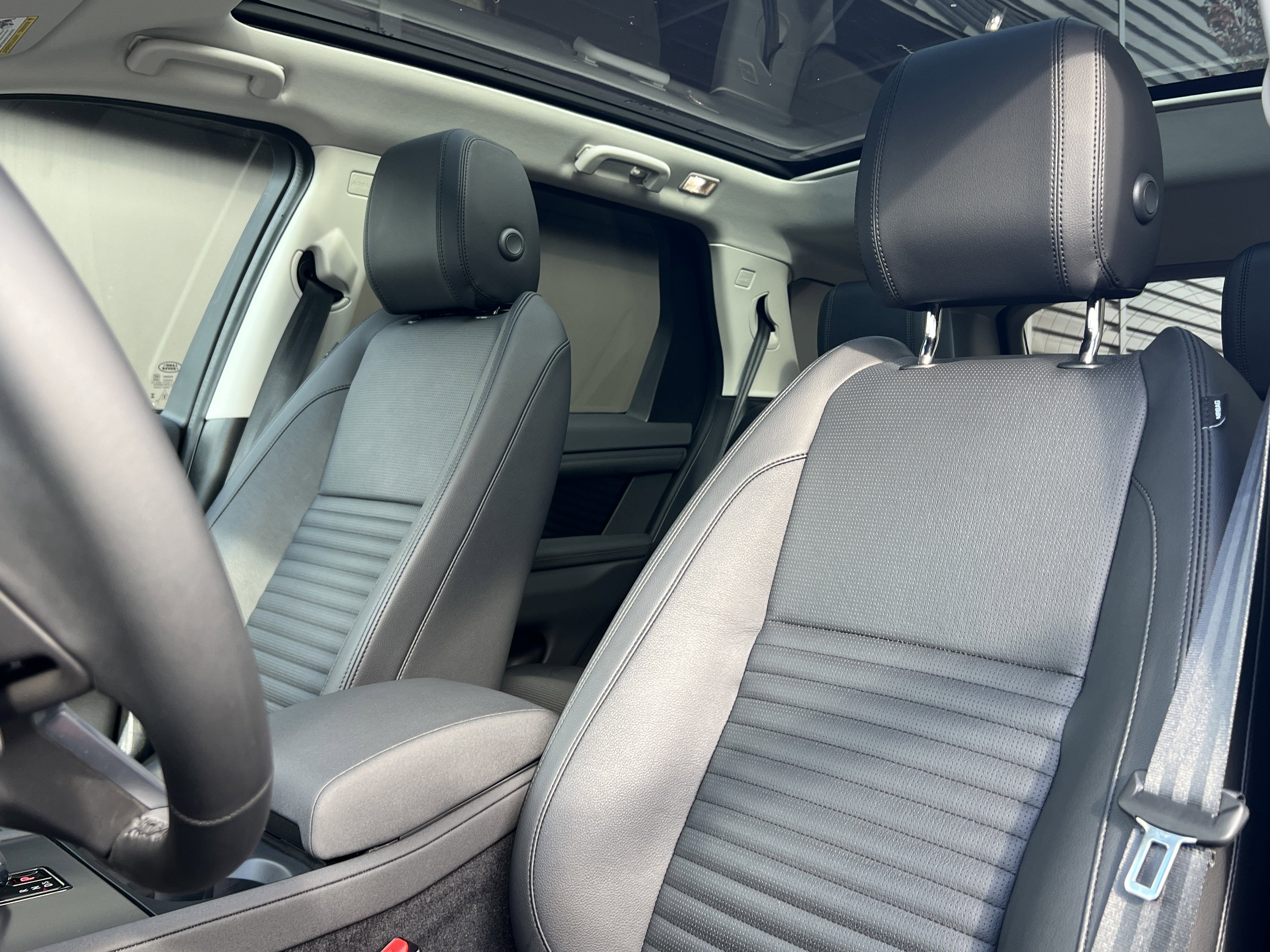 Certified 2024 Land Rover Discovery Sport S image 23