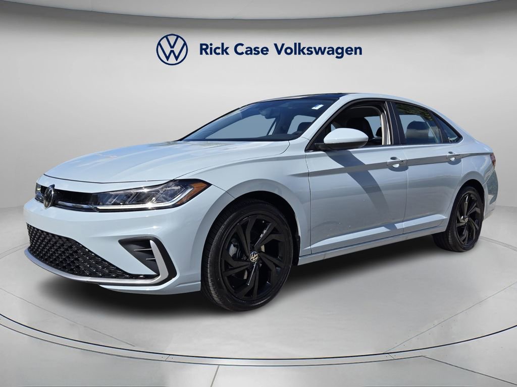 Certified 2025 Volkswagen Jetta SE w/ Sunroof Package image 8