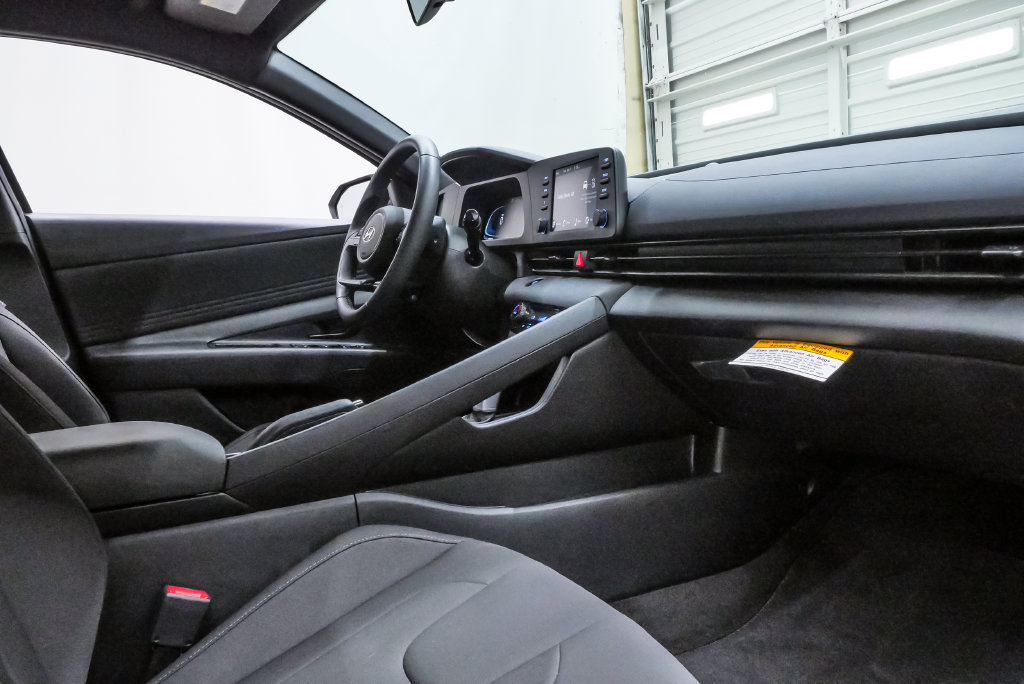 Certified 2026 Hyundai Elantra Sport FWD image 12
