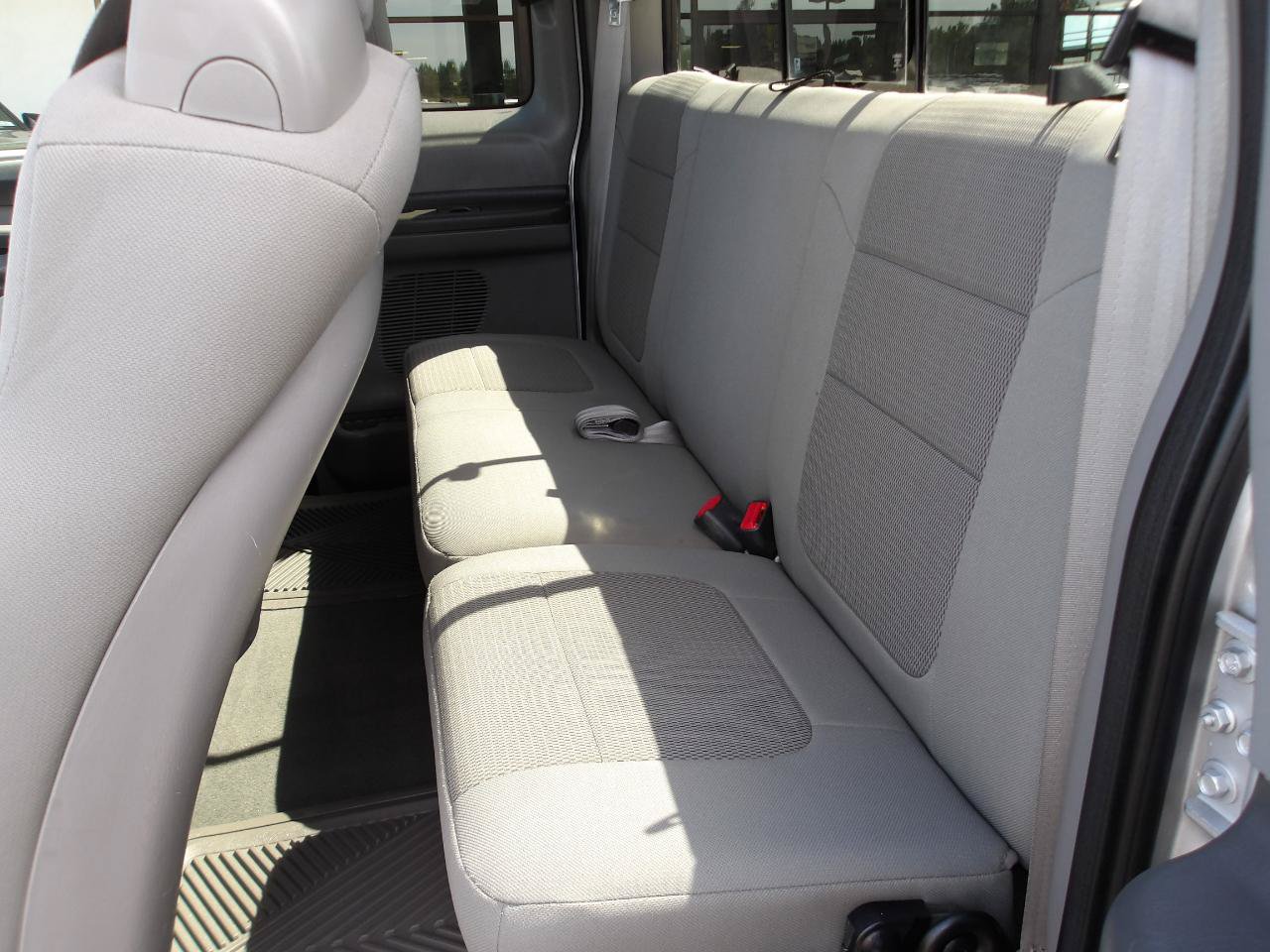 Used 2004 Ford F250 XLT AWD/4WD image 10