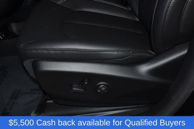 New 2026 Chrysler Pacifica Select w/ S Appearance Package FWD image 15