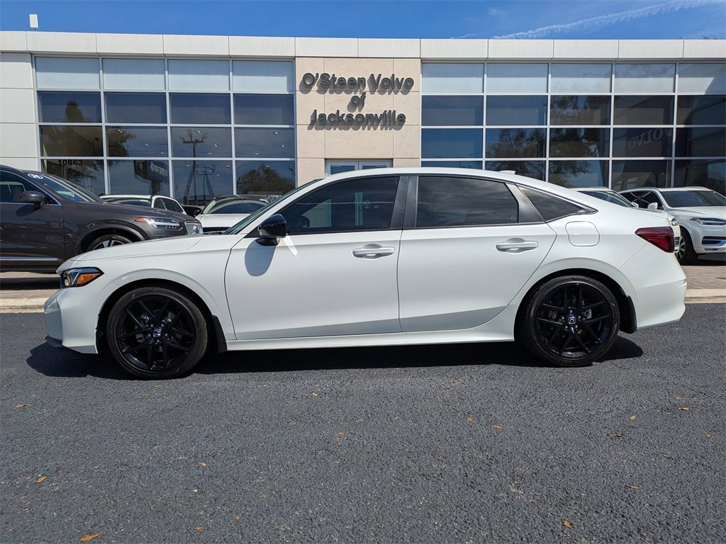 Used 2025 Honda Civic Sport image 3