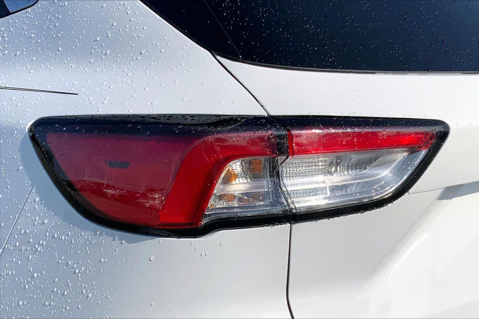 Used 2021 Ford Escape SE AWD/4WD image 25