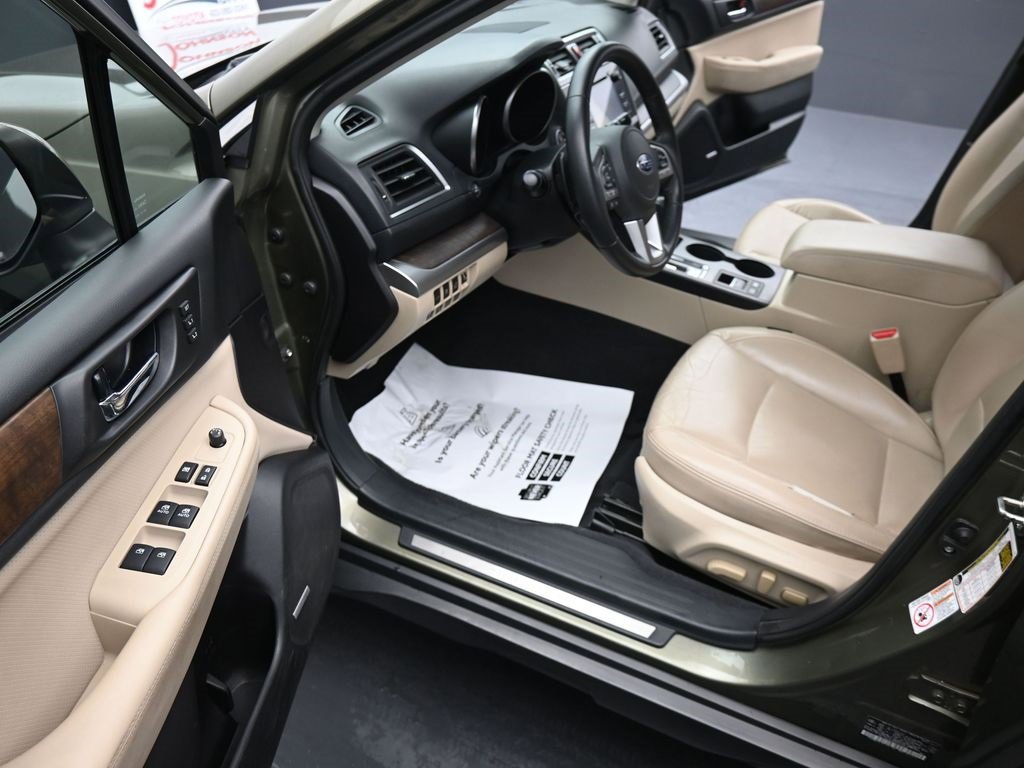 Used 2017 Subaru Outback 2.5i Limited image 16