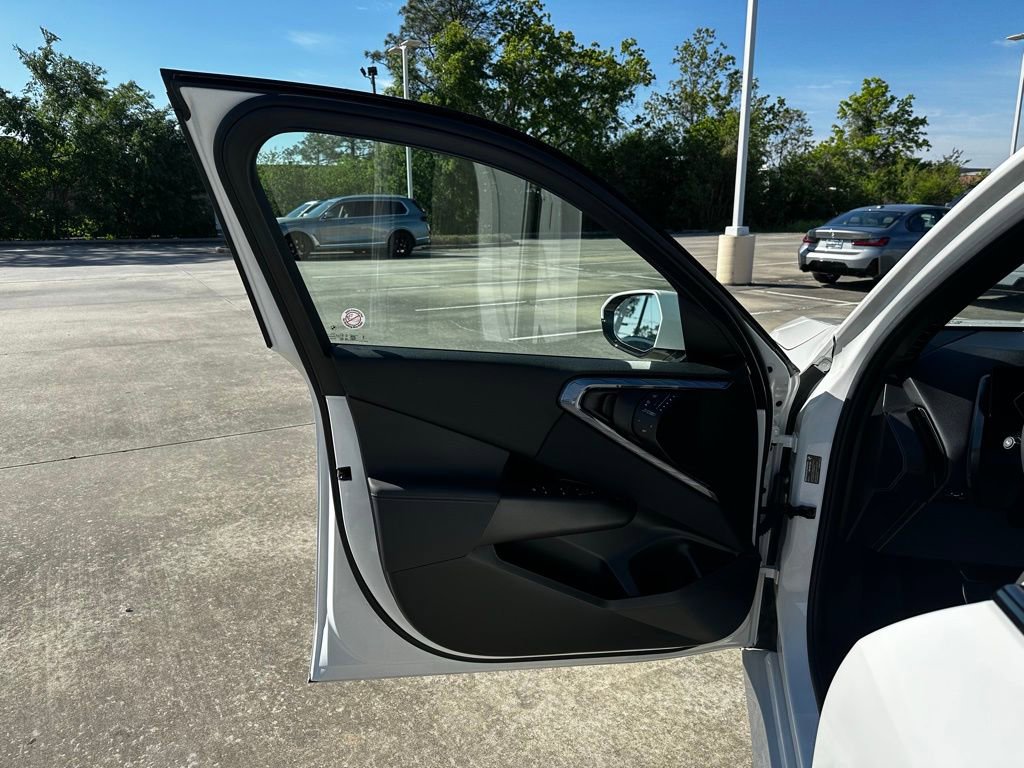 Certified 2025 BMW X3 xDrive30i w/ M Sport Package image 11