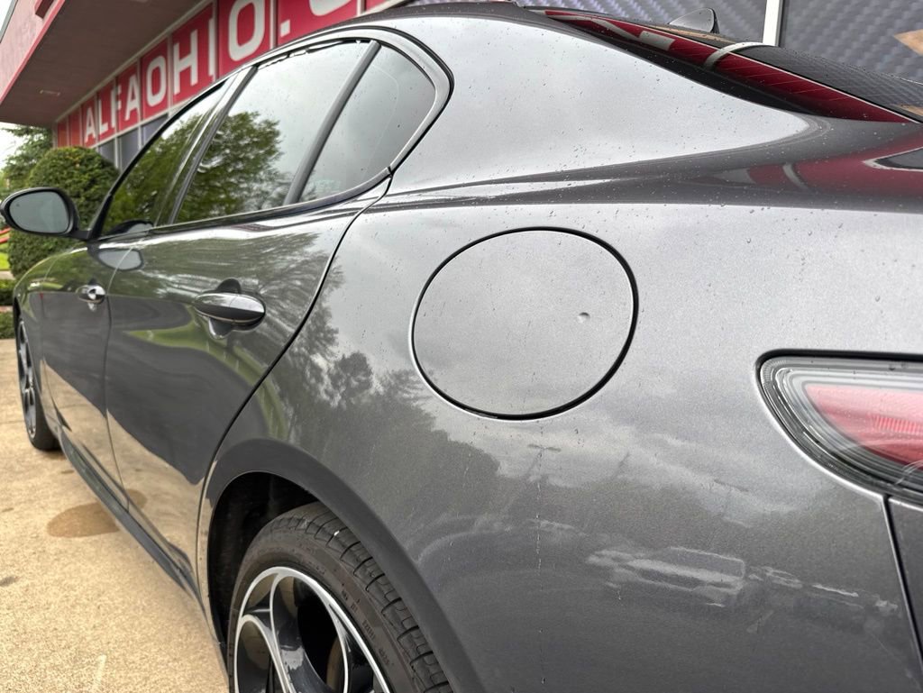 Used 2024 Alfa Romeo Giulia Veloce AWD/4WD image 13
