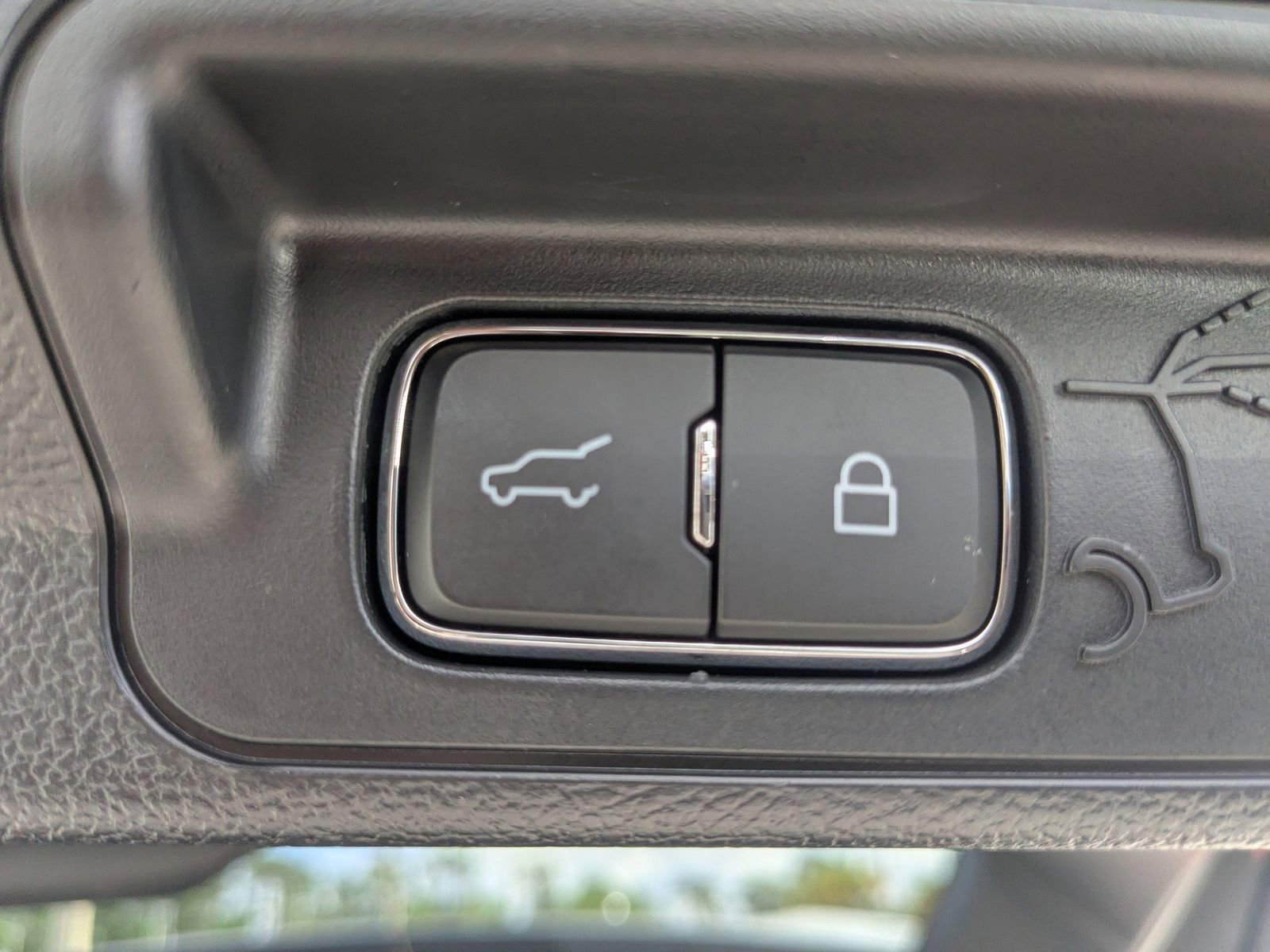 Used 2023 Ford Explorer XLT w/ Equipment Group 202A image 14