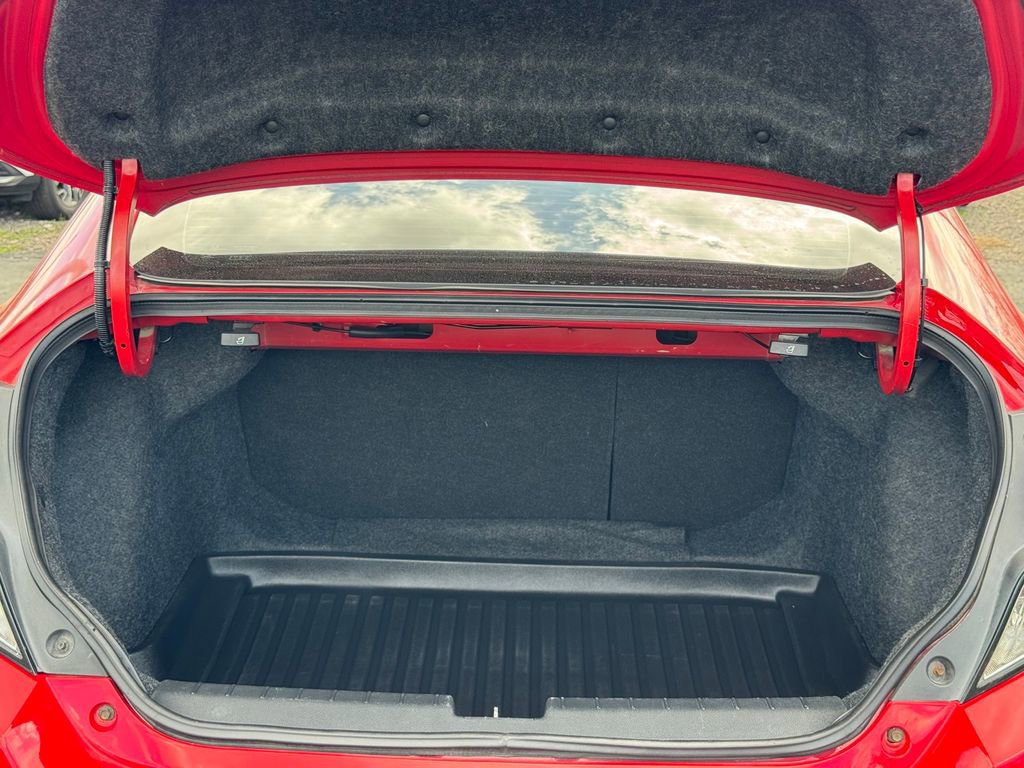 Used 2018 Honda Civic EX-L image 11