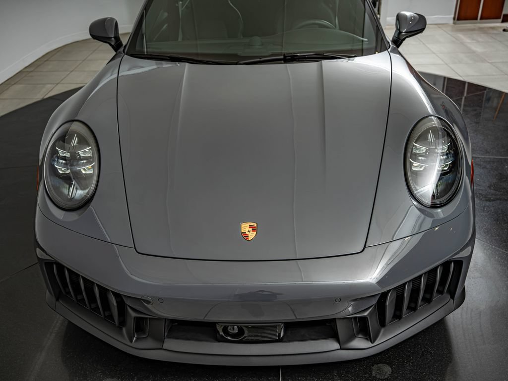 Certified 2026 Porsche 911 Targa 4 GTS AWD/4WD image 19