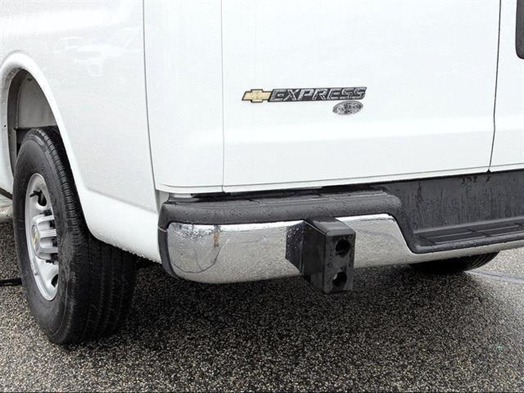 Certified 2025 Chevrolet Express 2500 w/ Driver Convenience Package RWD image 35