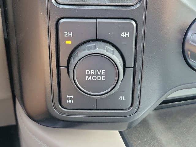 New 2026 Ford F350 Platinum w/ Platinum Plus Package AWD/4WD image 12