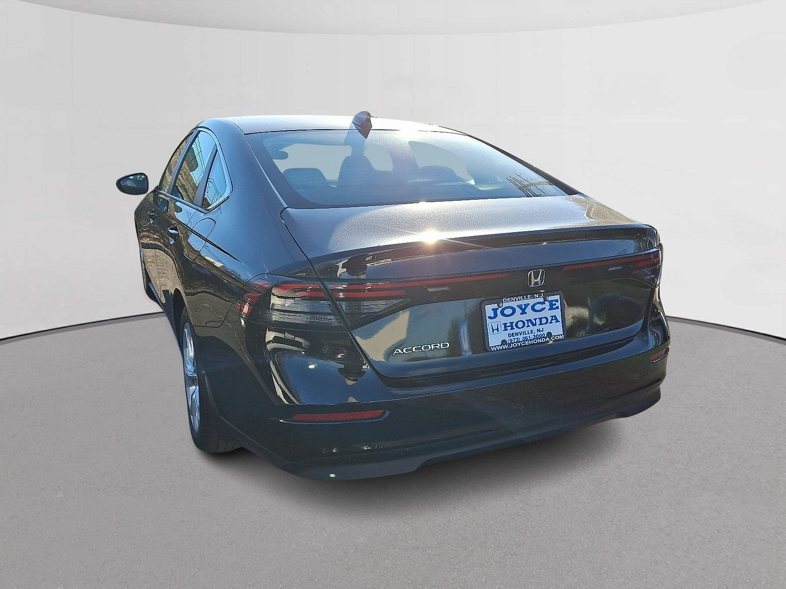 Certified 2023 Honda Accord LX image 8