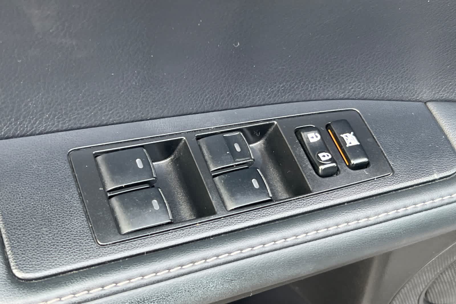 Used 2014 Lexus ES 350 w/ Luxury Package FWD image 13