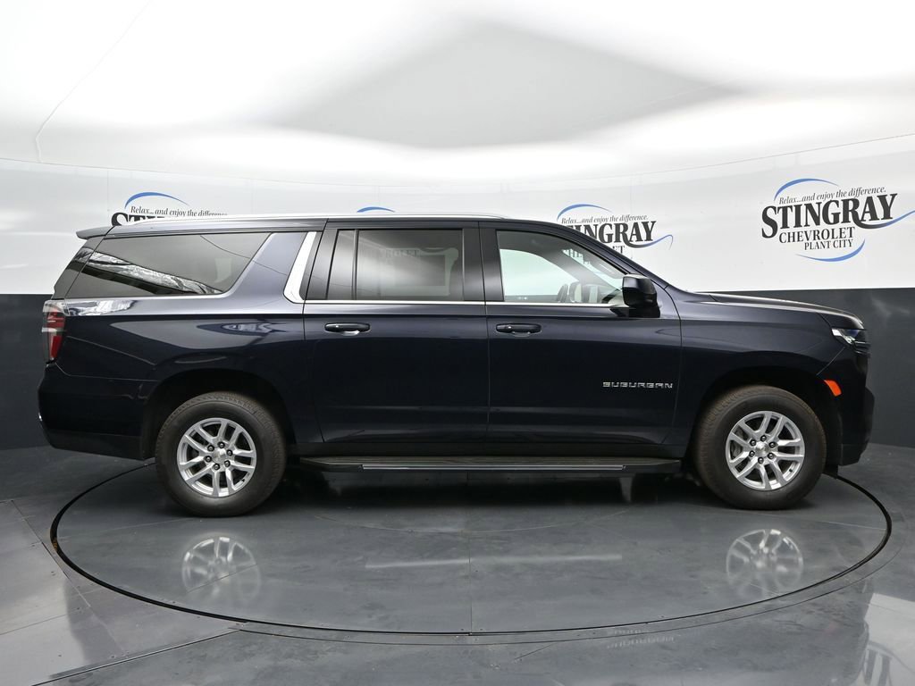 Used 2024 Chevrolet Suburban LT image 8