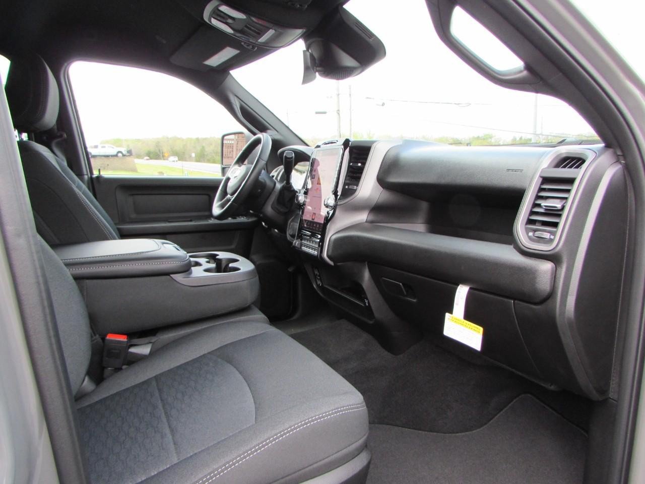 New 2026 RAM 2500 Tradesman AWD/4WD image 17