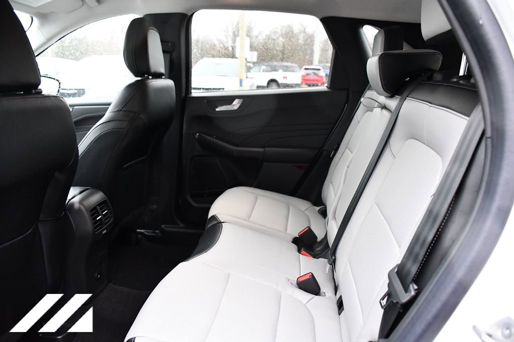 New 2024 Ford Escape SE FWD image 13