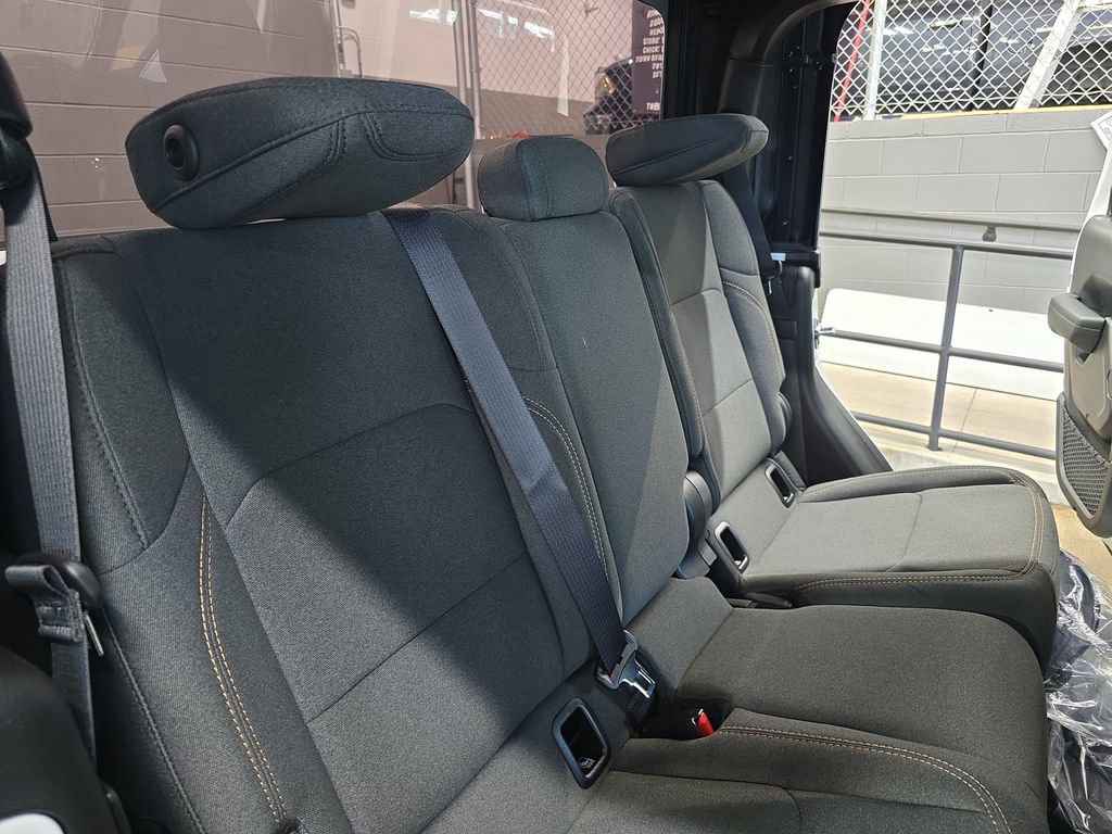 New 2026 Jeep Gladiator Sport AWD/4WD image 11