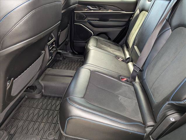Used 2022 Jeep Grand Cherokee Trailhawk w/ Advanced Protech Group II AWD/4WD image 20