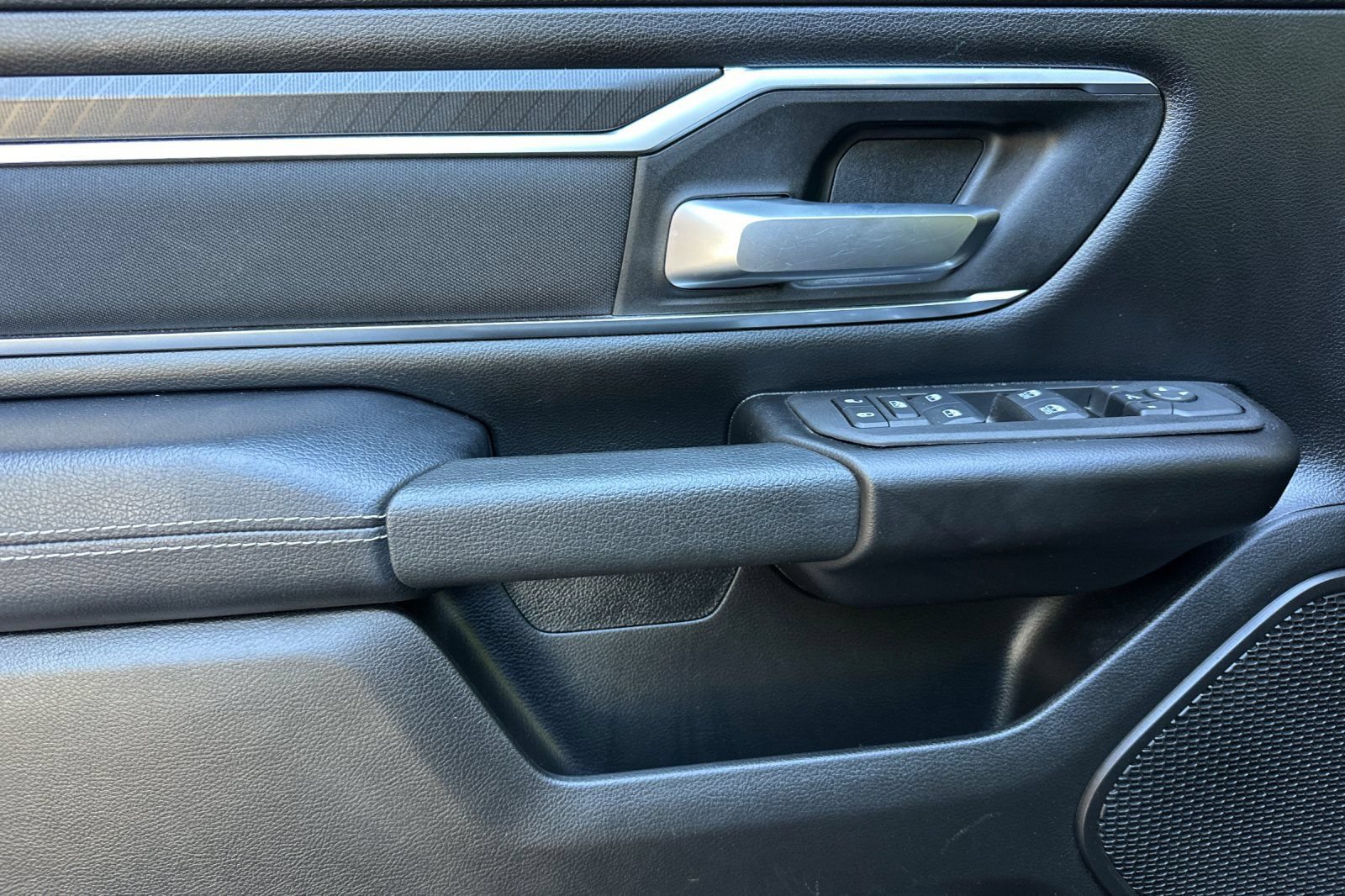 Used 2025 RAM 1500 Big Horn AWD/4WD image 12