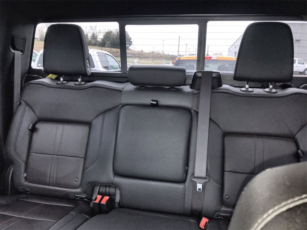 Used 2023 Chevrolet Silverado 1500 High Country image 23