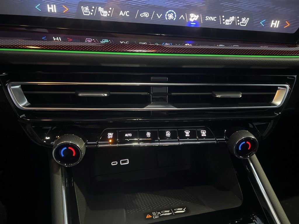 New 2026 Chevrolet Traverse RS image 20