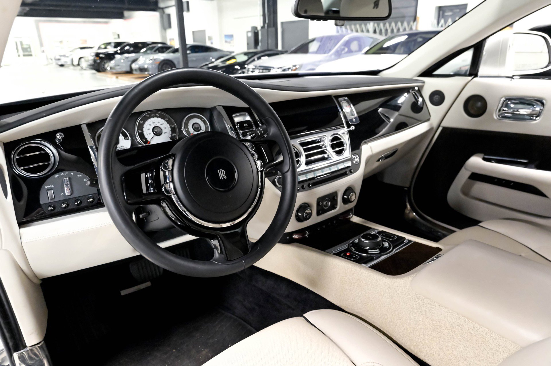 Used 2014 Rolls-Royce Wraith RWD image 7