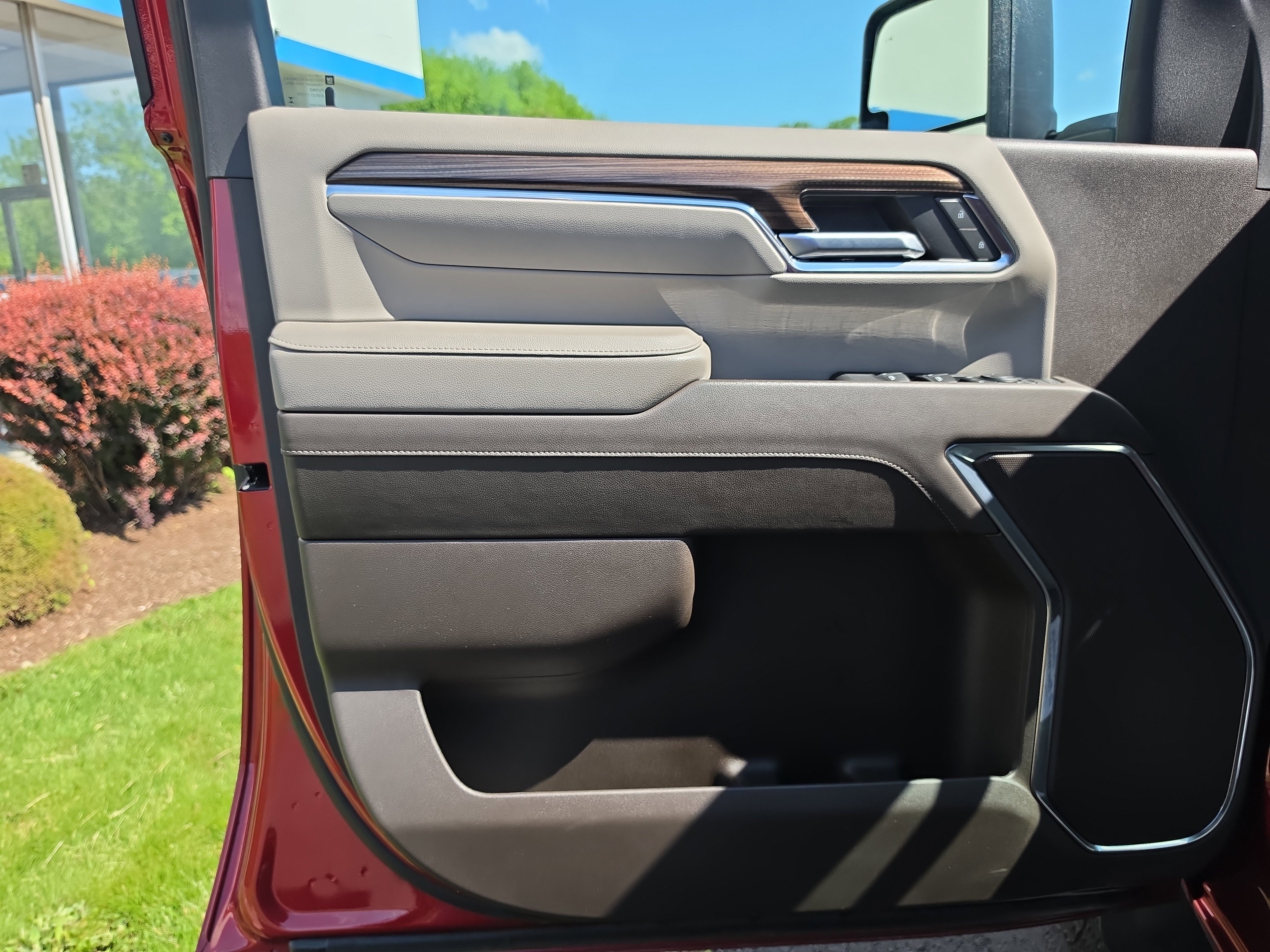 Used 2024 Chevrolet Silverado 2500 LT w/ All Star Edition AWD/4WD image 17