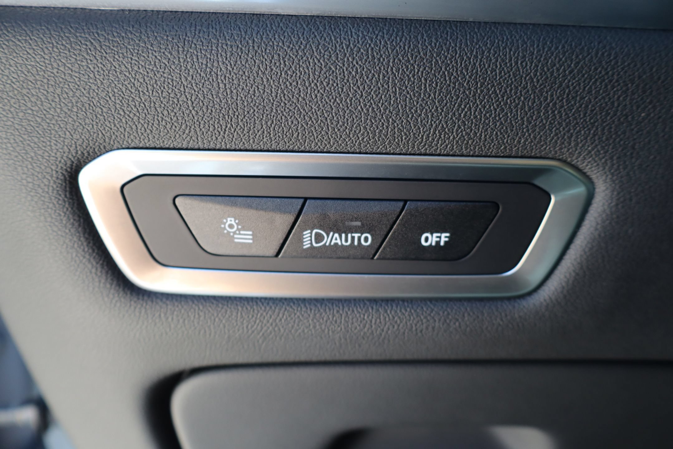 Used 2025 BMW X7 xDrive40i AWD/4WD image 15