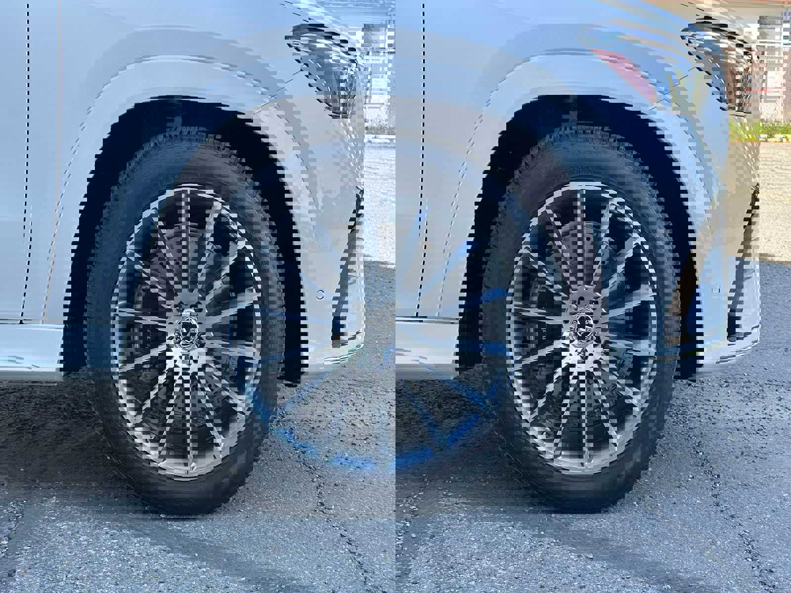 Used 2025 Mercedes-Benz GLE 450 4MATIC Coupe image 9