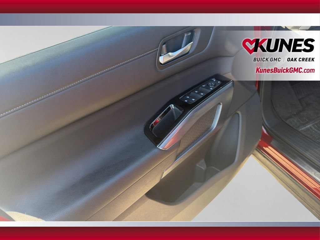 Used 2024 Nissan Pathfinder SL w/ SL Premium Package AWD/4WD image 19
