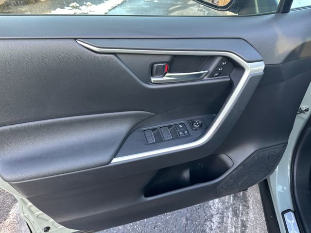 Used 2023 Toyota RAV4 XLE Premium image 10