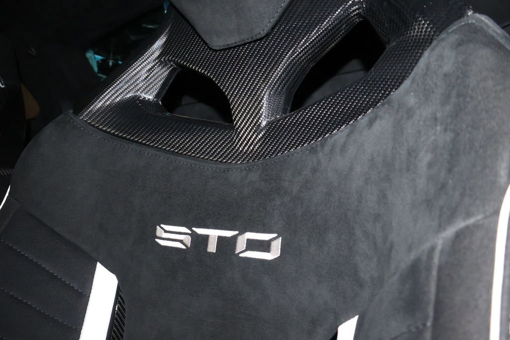 Used 2021 Lamborghini Huracan STO image 80