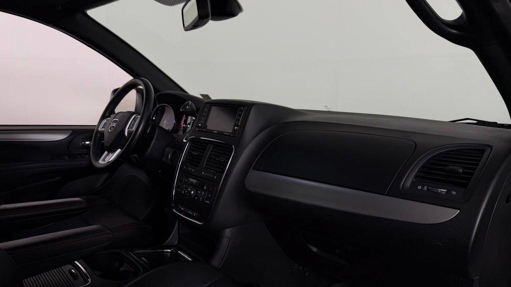 Used 2019 Dodge Grand Caravan GT FWD image 28