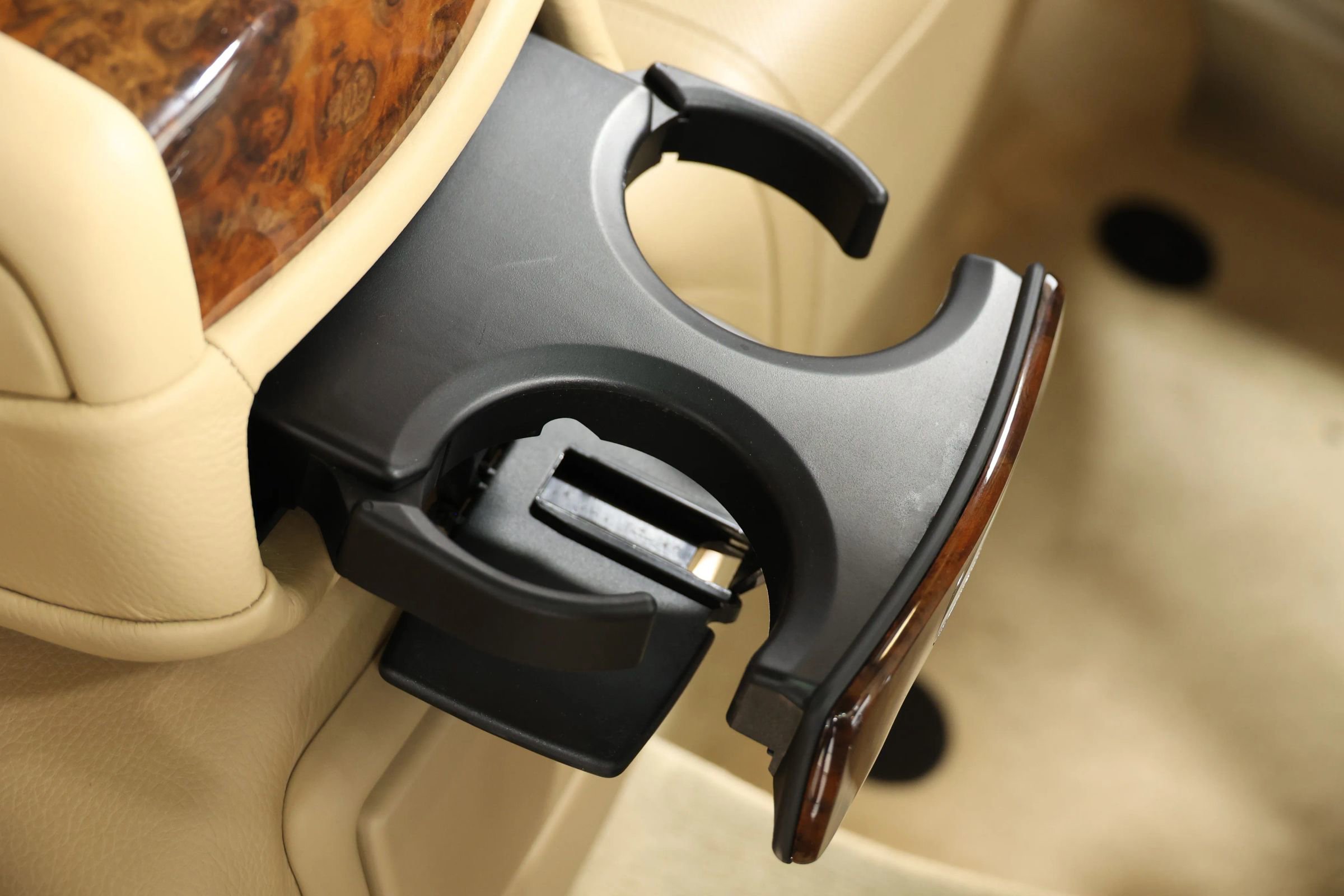 Used 2015 Rolls-Royce Ghost image 93