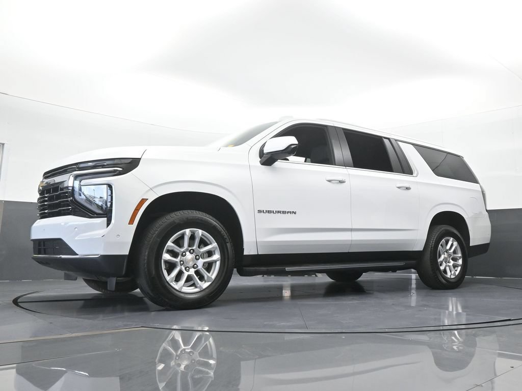 Used 2025 Chevrolet Suburban LT RWD image 63