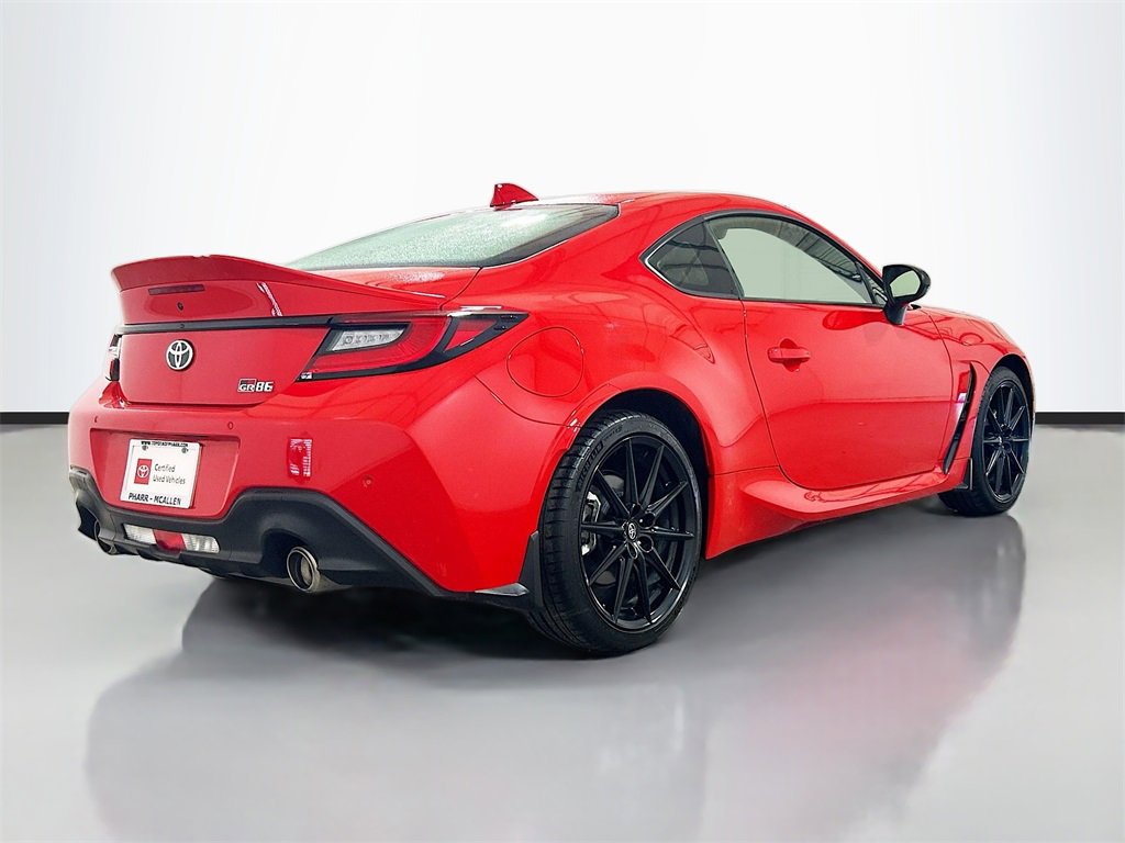 Used 2025 Toyota GR86 Premium image 4