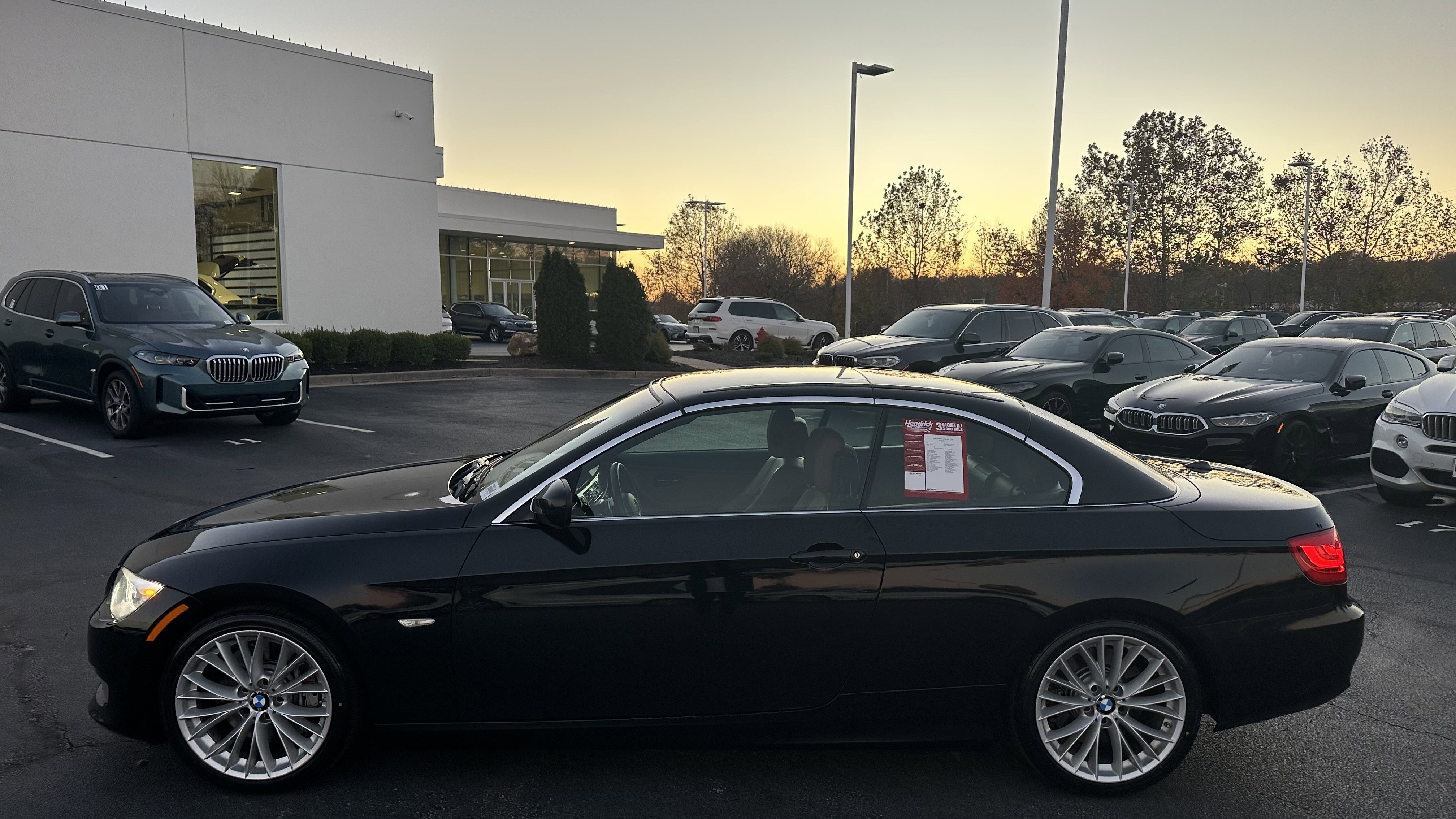 Used 2011 BMW 335i Convertible image 7