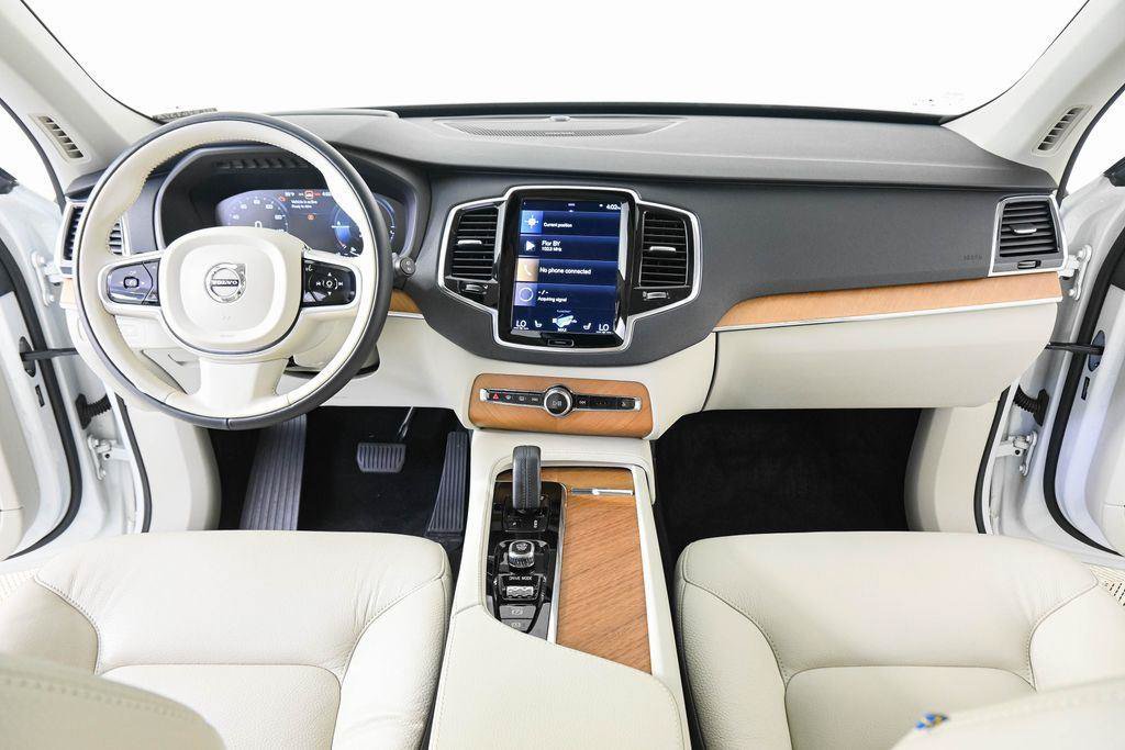 Used 2021 Volvo XC90 T8 Inscription Expression w/ Advanced Package AWD/4WD image 18