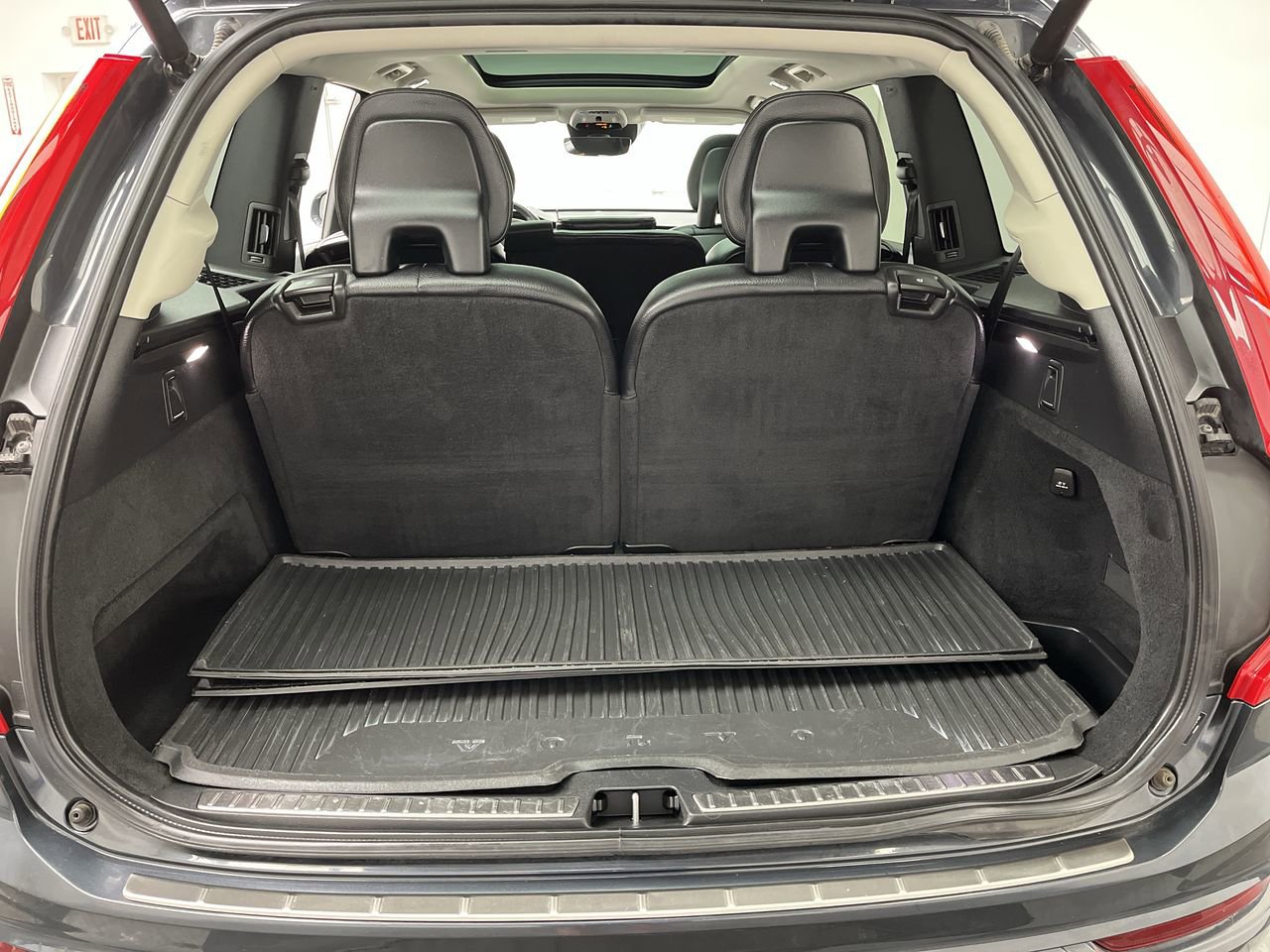 Used 2022 Volvo XC90 T6 Momentum w/ Advanced Package AWD/4WD image 33