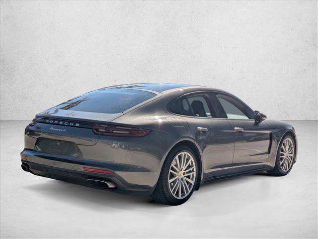 Used 2017 Porsche Panamera 4 image 5